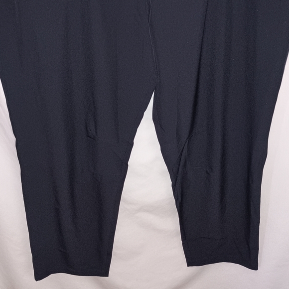 NWT Womens Fabletics Fundamental 4 Way Stretch Black Pants Size 2X 2XL XXL - Picture 5 of 12